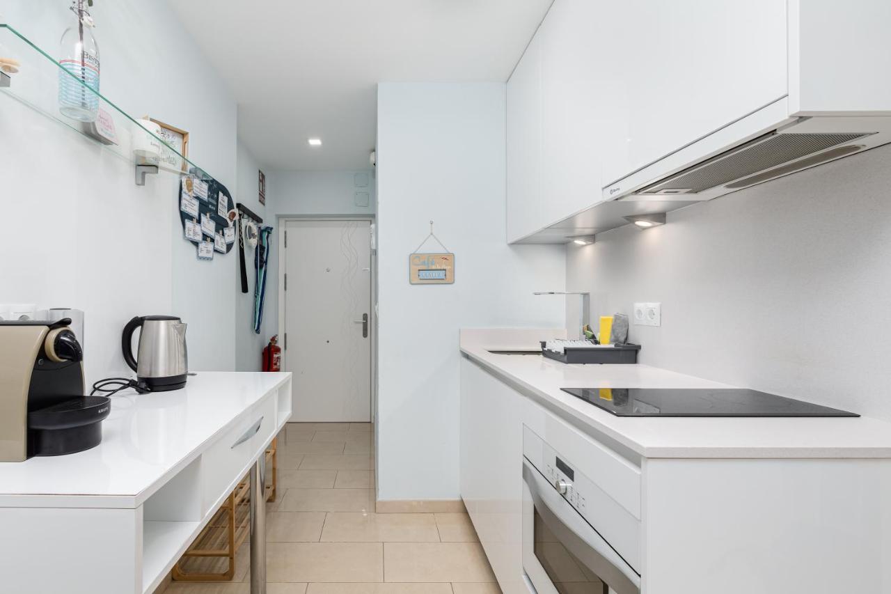 Beach House Apartment, Playa Malagueta マラガ エクステリア 写真