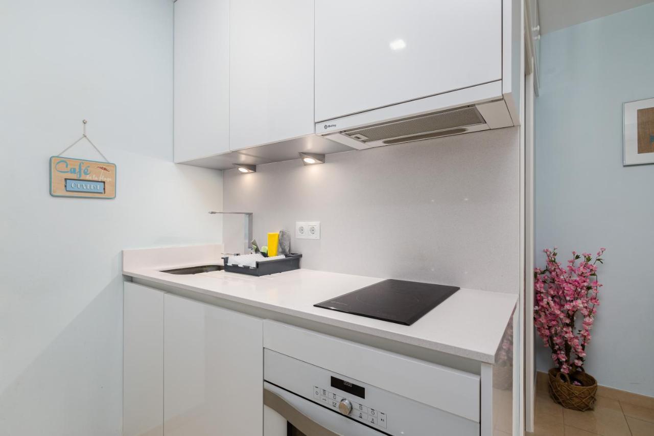 Beach House Apartment, Playa Malagueta マラガ エクステリア 写真